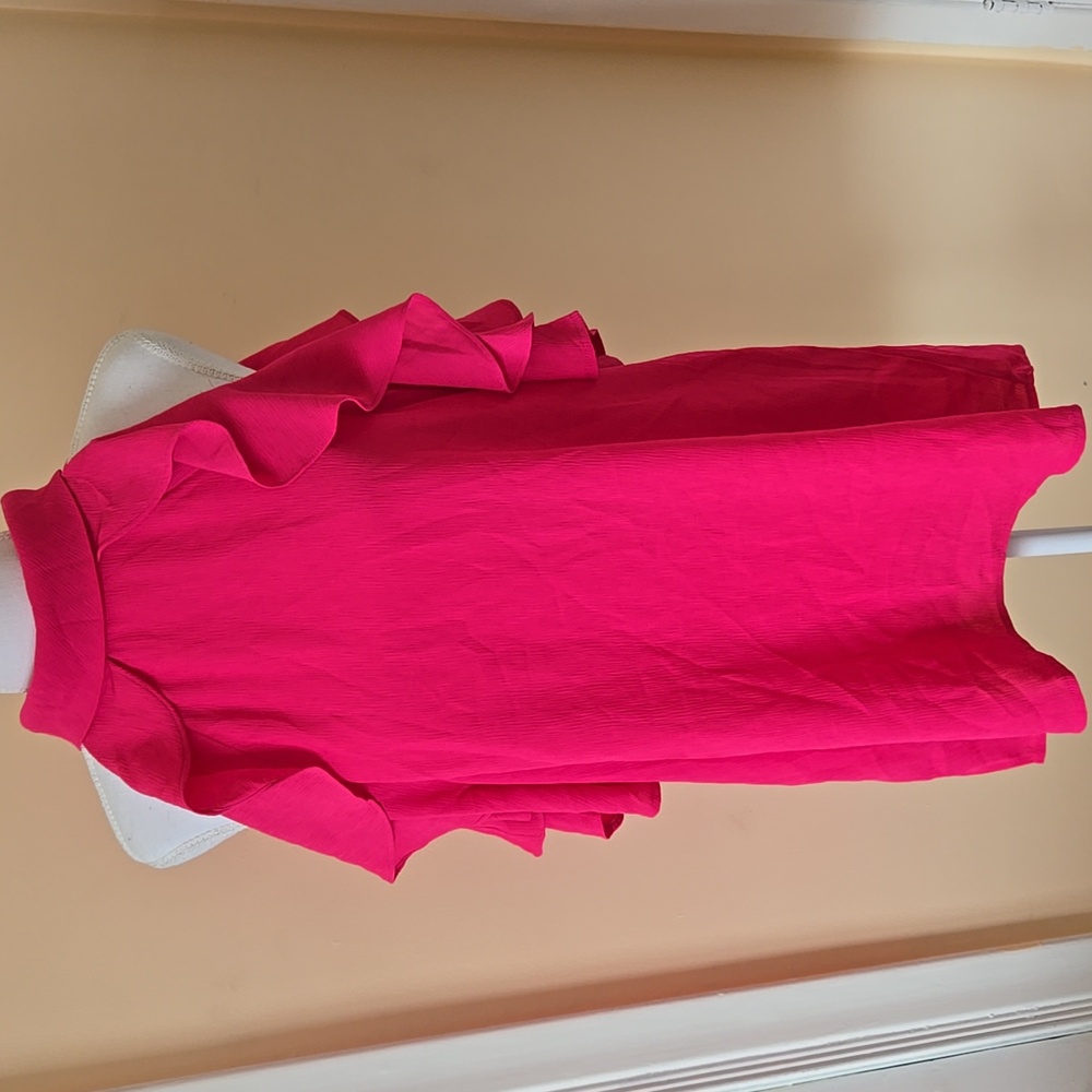 NWT Halter Ruffle Top Blouse S